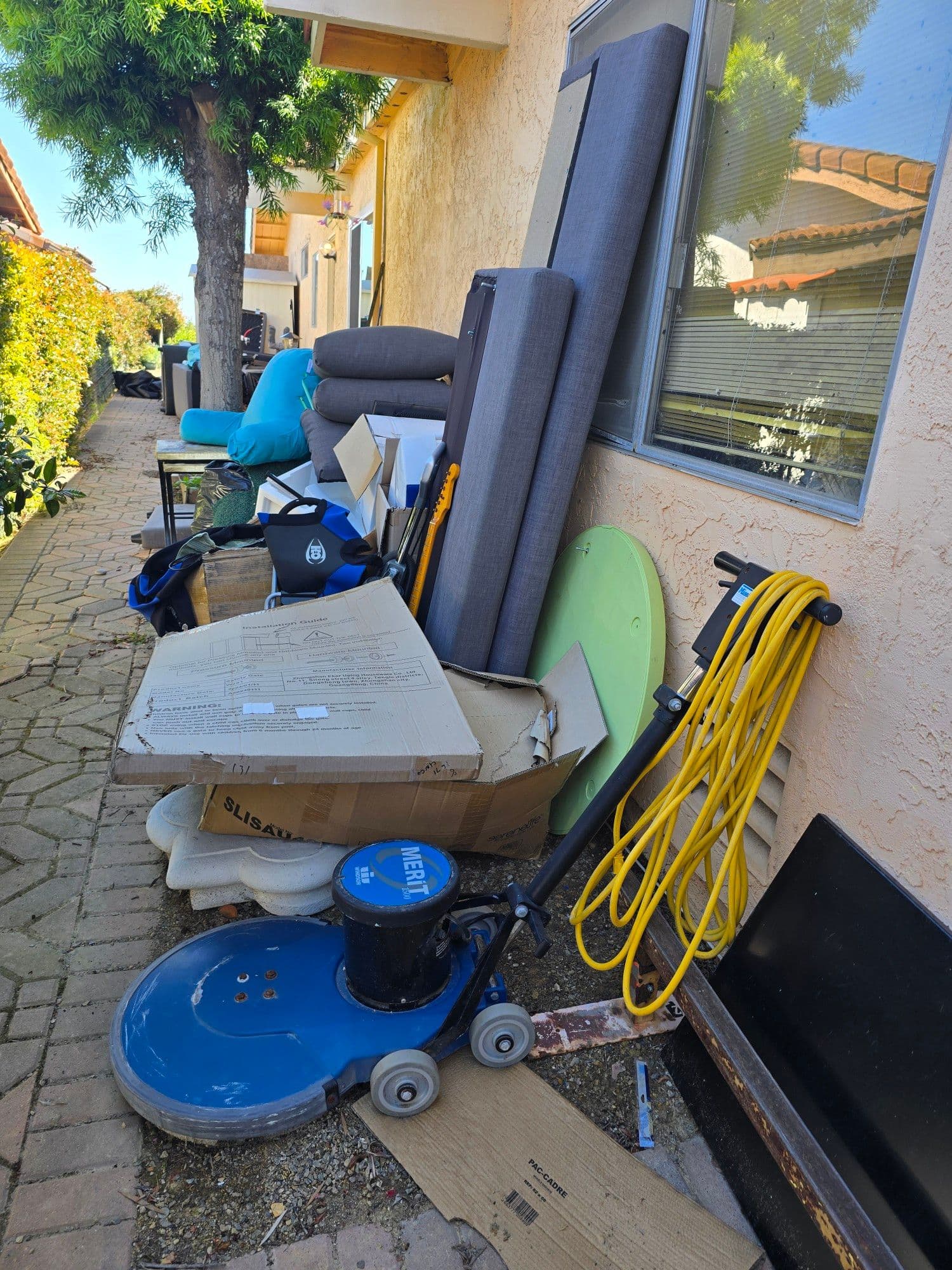 Project Junk Removal and Cleanup in La Jolla, CA image
