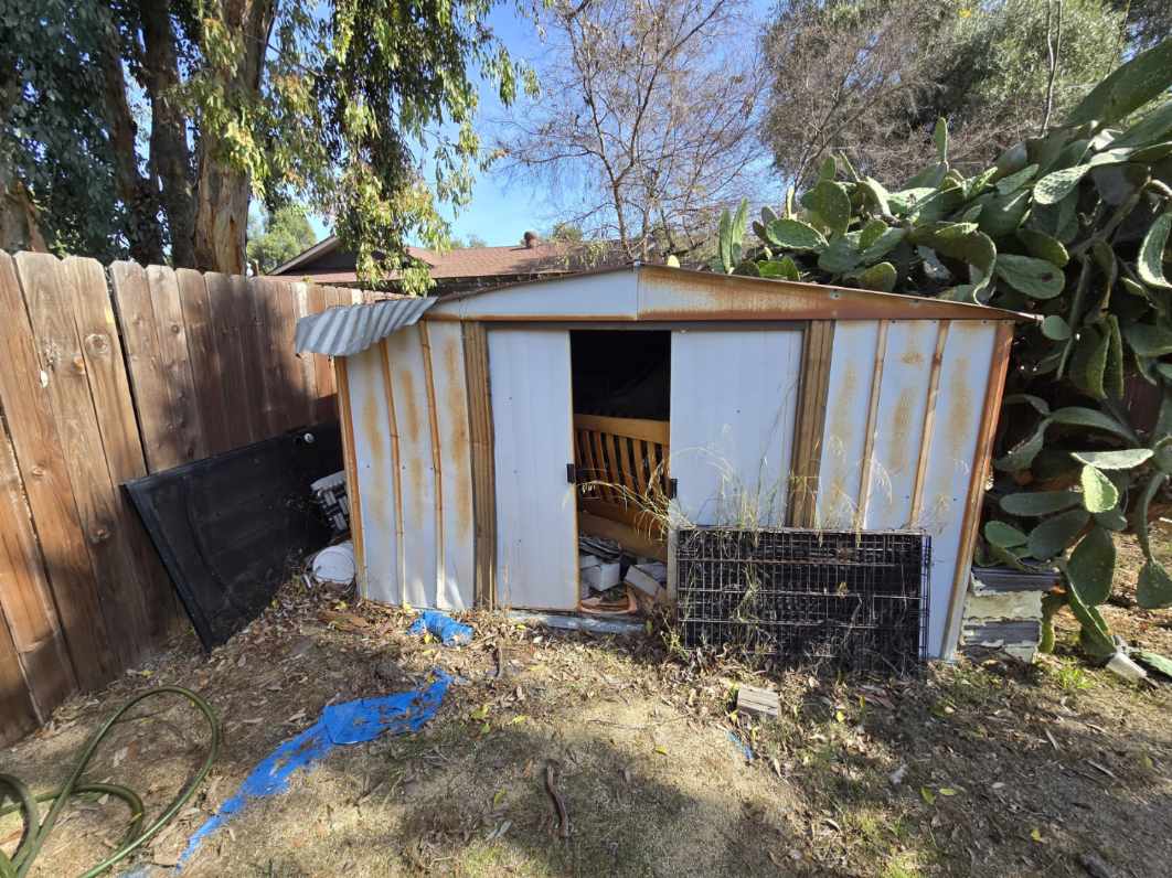 Gallery photos for Junk and Shed Removal in Bonita, CA: Image #2